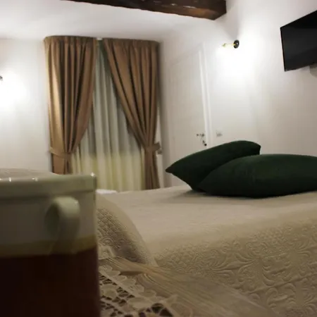 Bed & Breakfast Casa Mazzone 3*